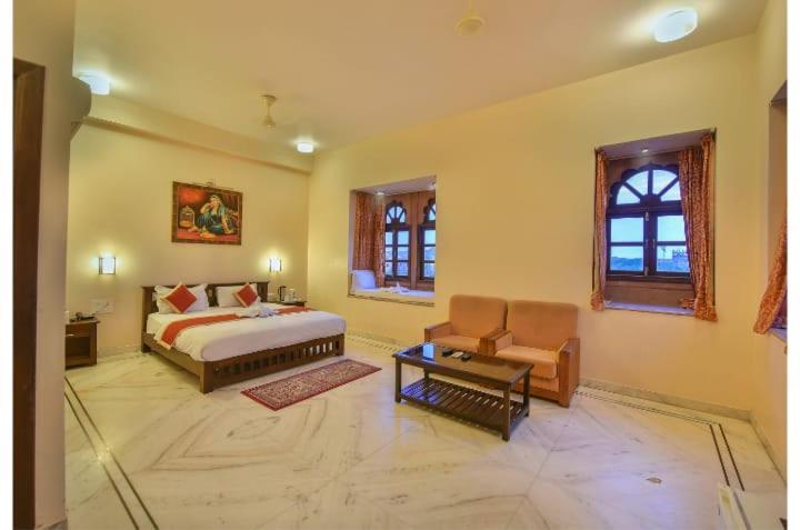 Garh Govind Resort